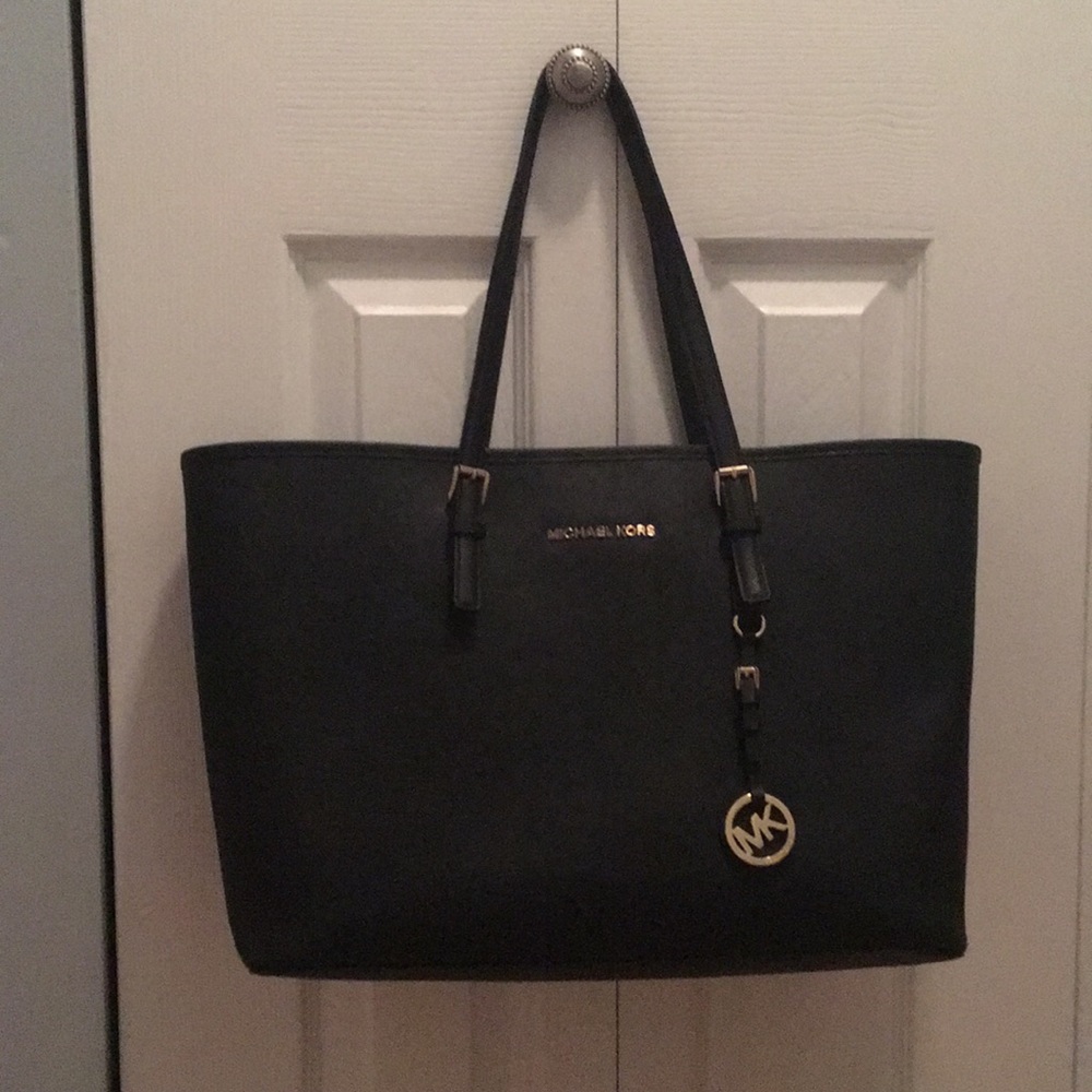 Michael Kors Jet Set Multifunction Tote